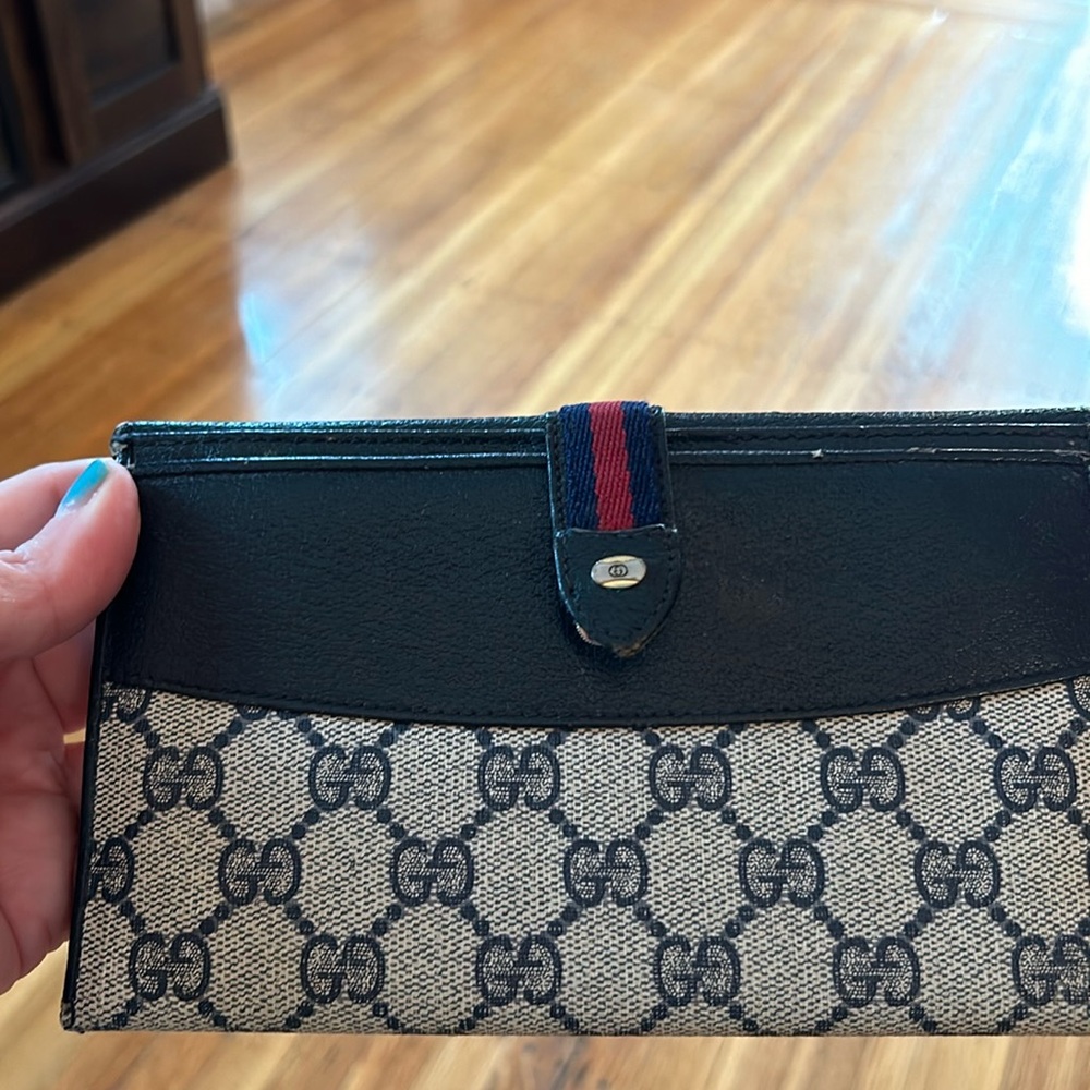 Vintage Gucci Wallet